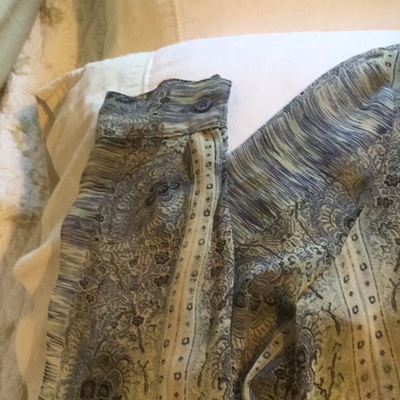 BCBG Multi colored design sheer wrap blouse - Picture 2 of 3